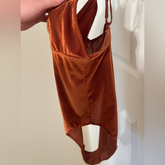 Urban Outfitters Out From Under Rust Orange Ribbed Bodysuit M - Picture 6 of 6